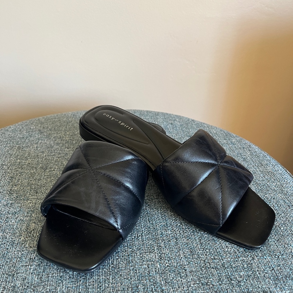 NIB Easy Spirit Quincie Slides Size 9